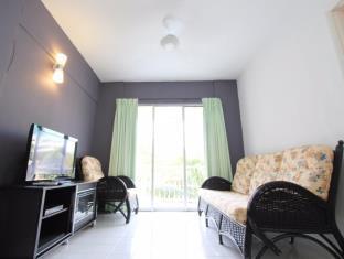 Garden Straits Condostay