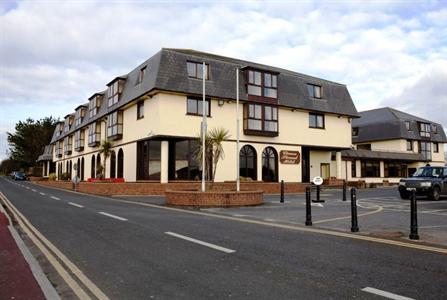 Clonea Strand Hotel