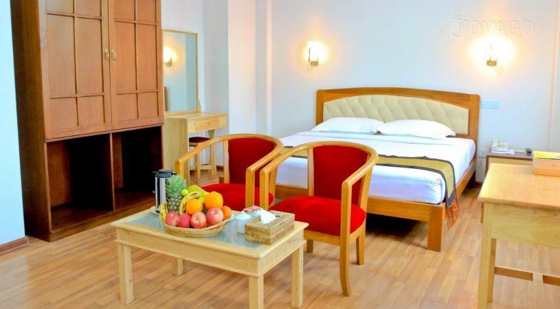 Hotel 7 Mile