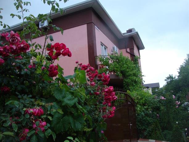 Divnomorye Guest House