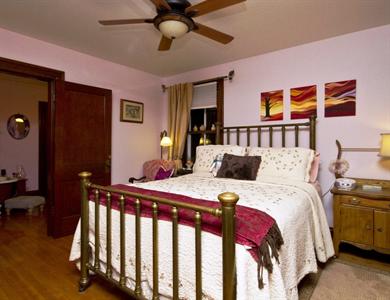 The Calder House Bed & Breakfast