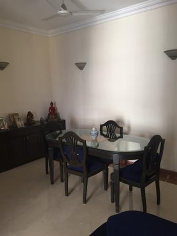 Homestay in Andheri near UTV Software Communications