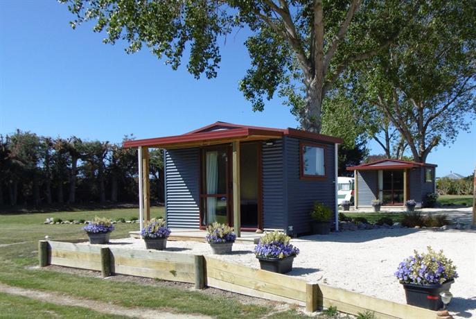 Glenavys Waitaki River Motor Camp