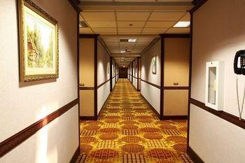 LA Crystal Hotel