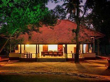 Turtle Beach Resort Alleppey