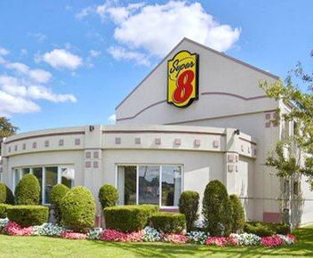 Super 8 Milford/New Haven