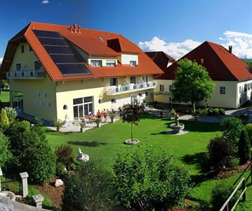 Hotel-Gasthof Stoff