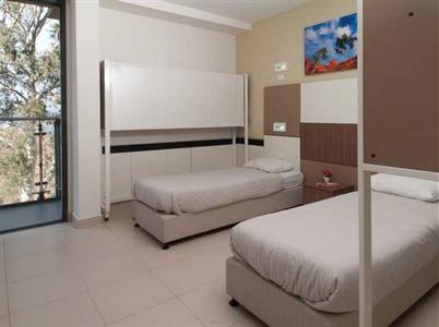 Poriya Hostel