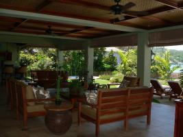 Exclusive 6 BR Beachfront Villa - Discovery Bay