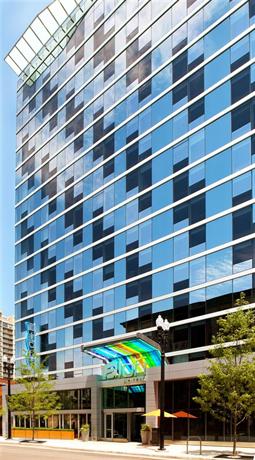 Aloft Chicago City Center