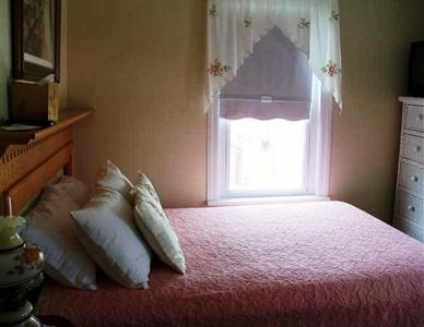 Holly Beach Hotel Bed & Breakfast