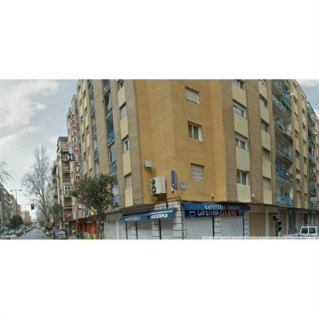 Homestay in Pajaritos near Granada Train Station