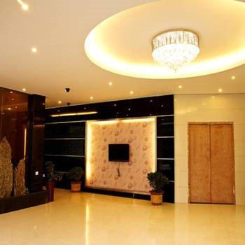 Pineapple Hotel