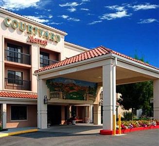 Courtyard Livermore