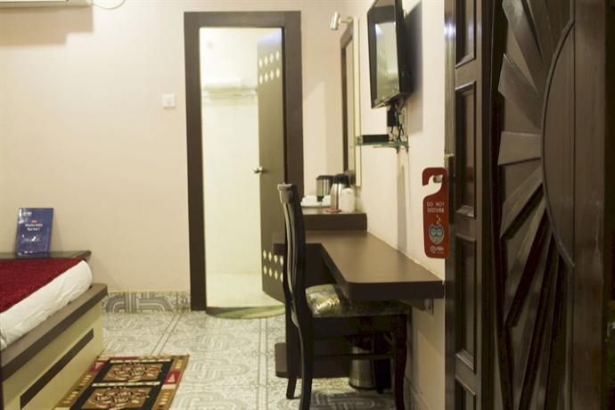 OYO Rooms Sankat Mochan Temple