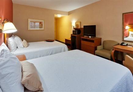 Hampton Inn & Suites Windsor - Sonoma Wine Country