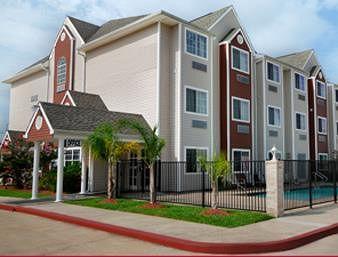 Microtel Inn & Suites by Wyndham Houston