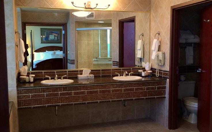 Embassy Suites Tampa - USF / Busch Gardens