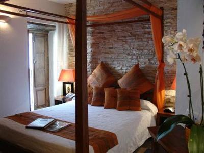 La Villa Marbella - Charming Hotel