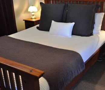 Blue Thistle Cottages