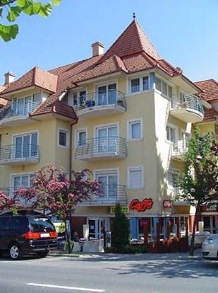 Arkad Apartman