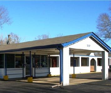 Scottish Inn Montgomery