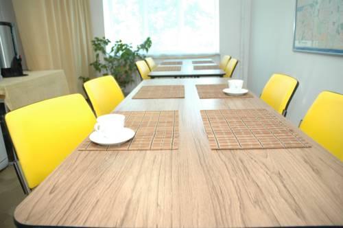 Хостел Yellow House