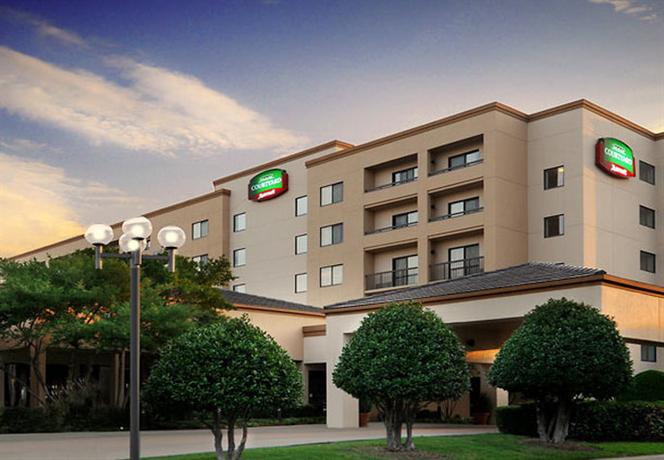 Courtyard by Marriott Dallas Central Expressway