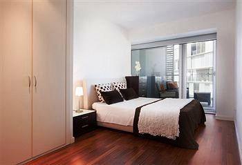 Pool 2 Bedroom Apartment Barcelona