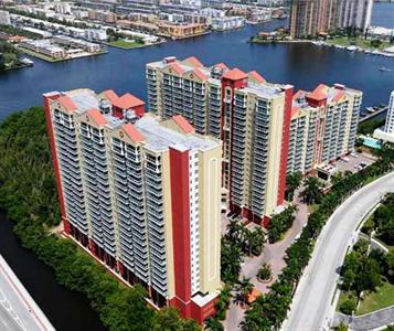 Miami Beach Intracoastal Apartments by Globe Quarters