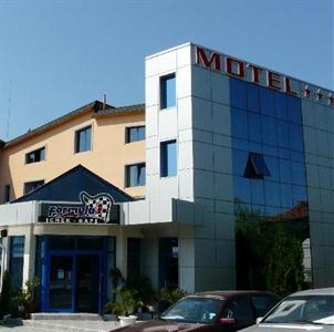 Fomula 1 Motel