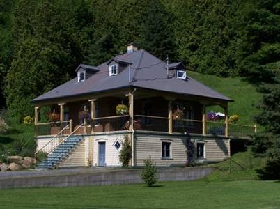 Petite Maison Dans La Prairie