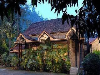 The Hideaway River Lodge