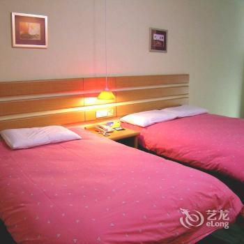 Home Inn Kunming Yuantong Street