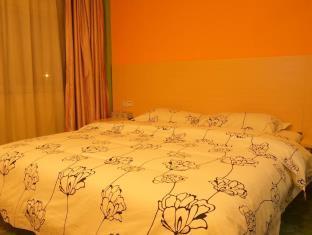 8 Inns Dongguan Huangjiang Square Branch