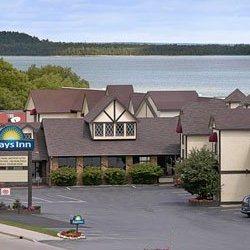 Bavarian Haus Lakefront Inn