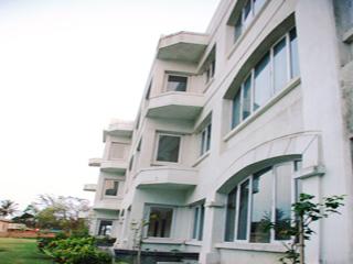 Ajoy Minar Hotel