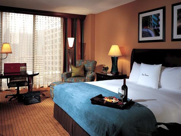 Doubletree Hotel Houston Downtown