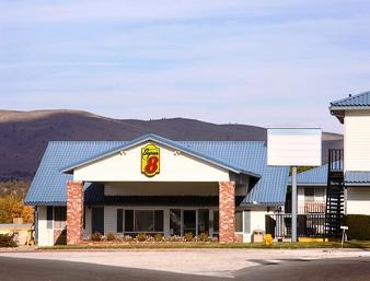 Super 8 Susanville