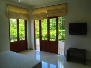 Summer Side Residence
