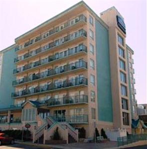 Howard Johnson Oceanfront Plaza Hotel