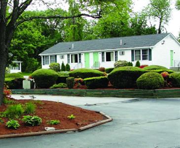 Founder's Brook Motel and Suites