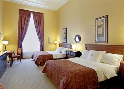 Lhotel