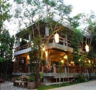 Mac Garden Resort