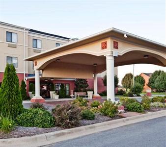Holiday Inn Express Lonoke