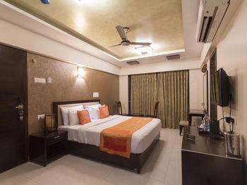 OYO Premium Kanjurmarg Bhandup West