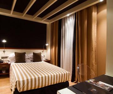 U232 Hotel