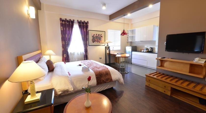 Golden Sun Villa Hotel