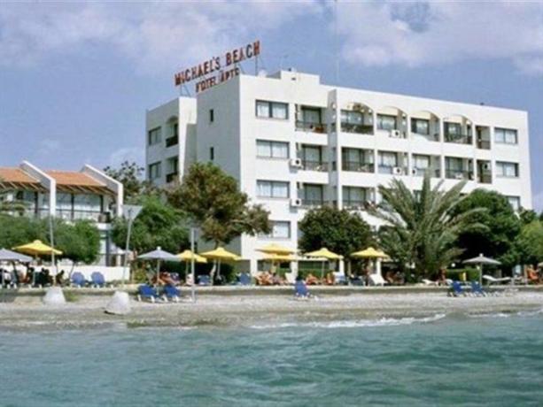 Michaels Beach Hotel Apartment Larnaca