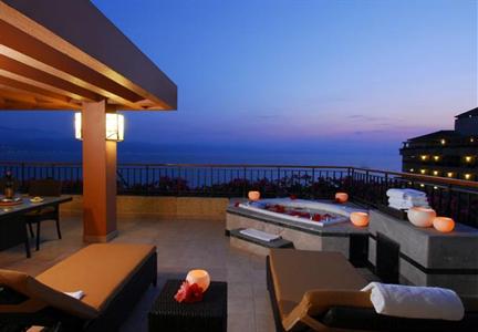 CasaMagna Marriott Puerto Vallarta Resort & Spa